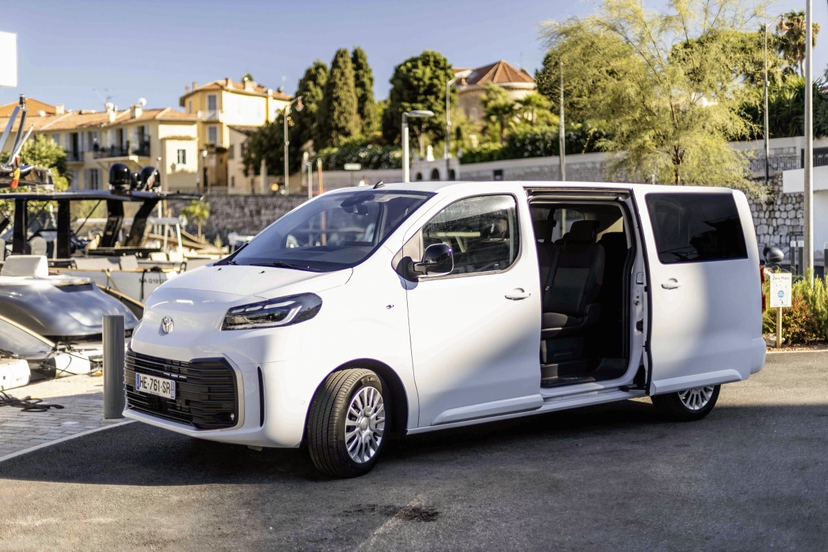 Location de voiture avec chauffeur à Nice